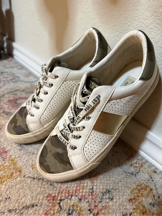 Vintage Havana Shoes - Vintage Havana White Sneakers with Camouflage and Gold Stripe
